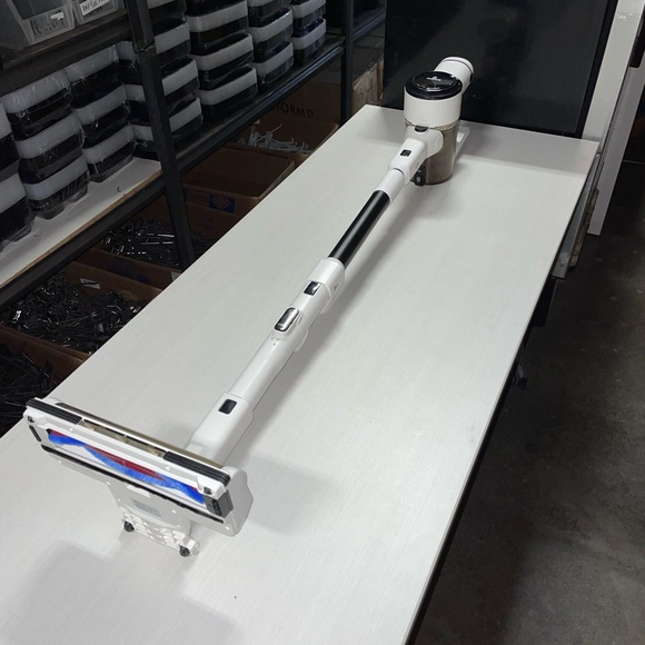 White Cordless Vacuum Cleaner 10 in 1
NEQUARE S25PRO - Picture 6 of 8